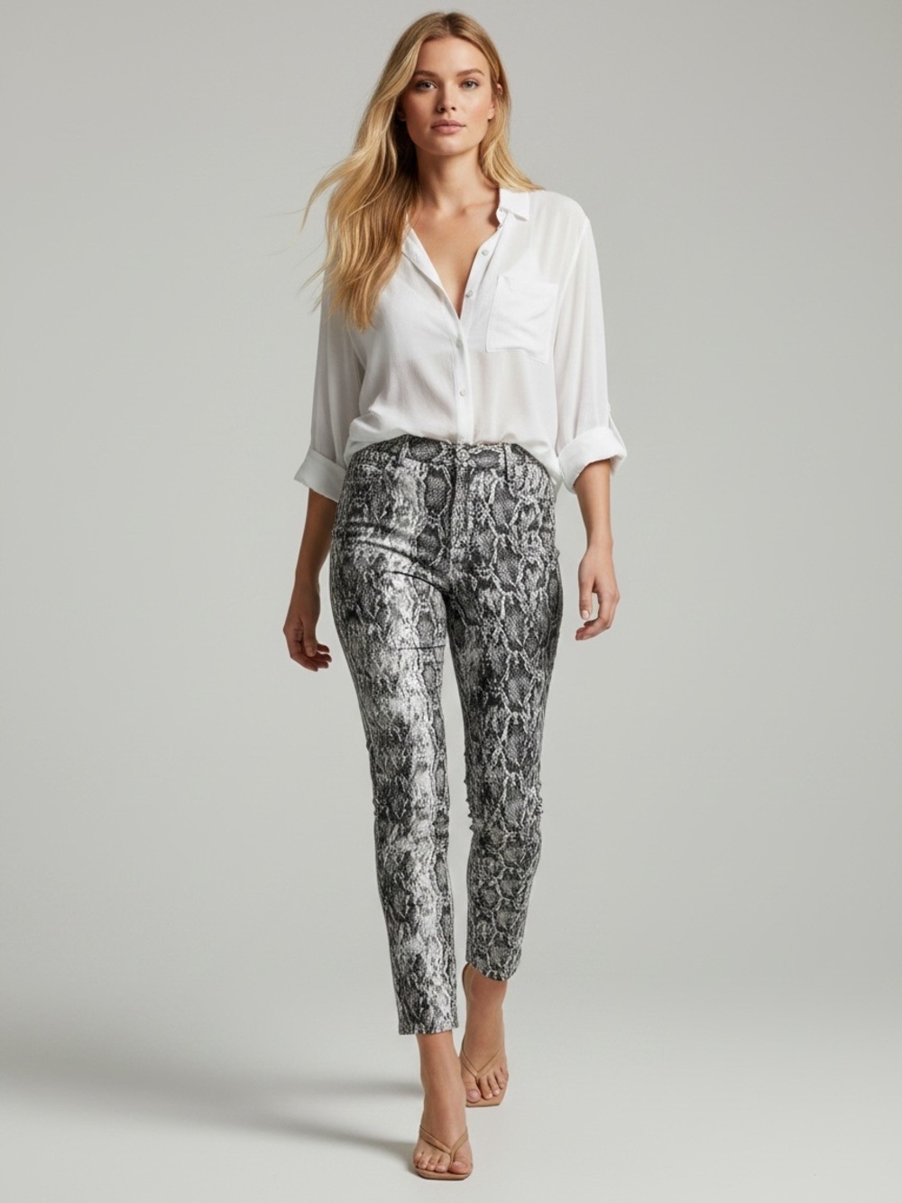 Zara Snakeskin Print Jeans High Waisted Ankle Cropped Raw Hem Grey  Cream Size 2